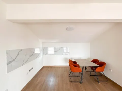 Rent, three bedroom apartment, 125m², Momišići, Podgorica - image 2