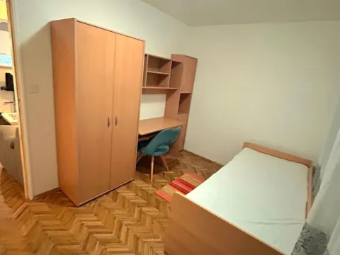 Izdavanje, dvosoban stan, 64m², Centar, Bar - image 5