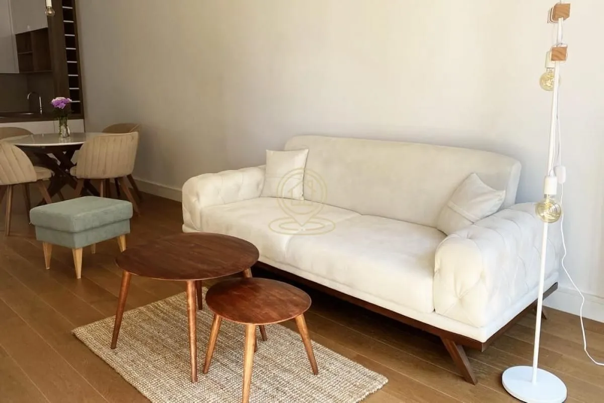 Izdavanje, dvosoban stan, 62m², Sarajevska, Beograd