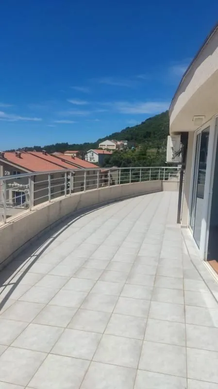 Sale, three bedroom apartment, 169m², Petrovac, Budva