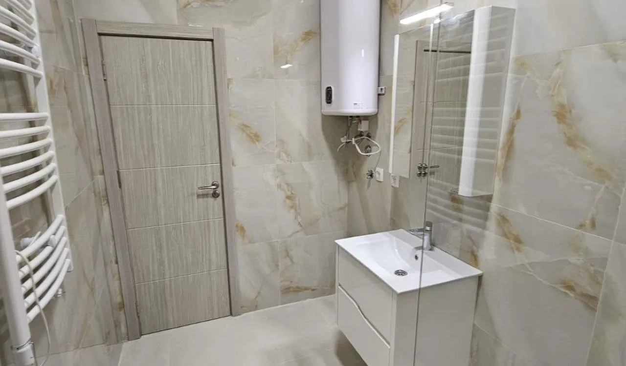 Prodaja, dvosoban stan, 70m², Đenovići, Herceg Novi