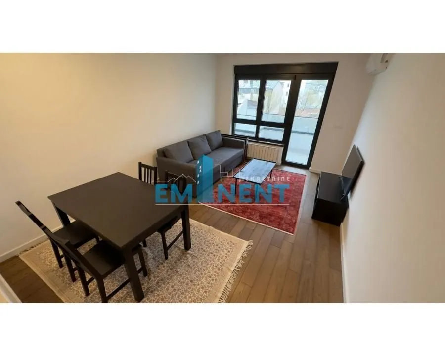 Izdavanje, dvosoban stan, 52m², Đeram Pijaca, Beograd