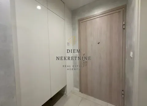 Rent, two bedroom apartment, 70m², Central Point, Podgorica - image 13