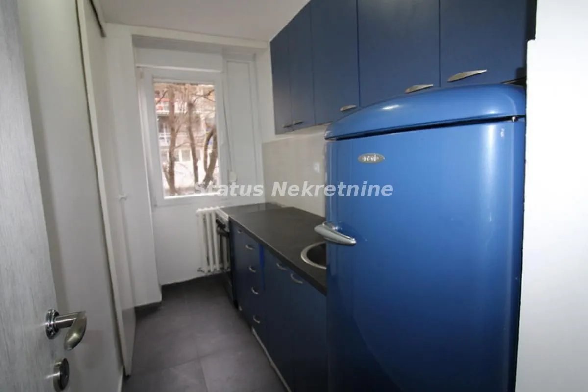 Izdavanje, dvosoban stan, 52m², Liman 3, Novi Sad Sve Podlokacije