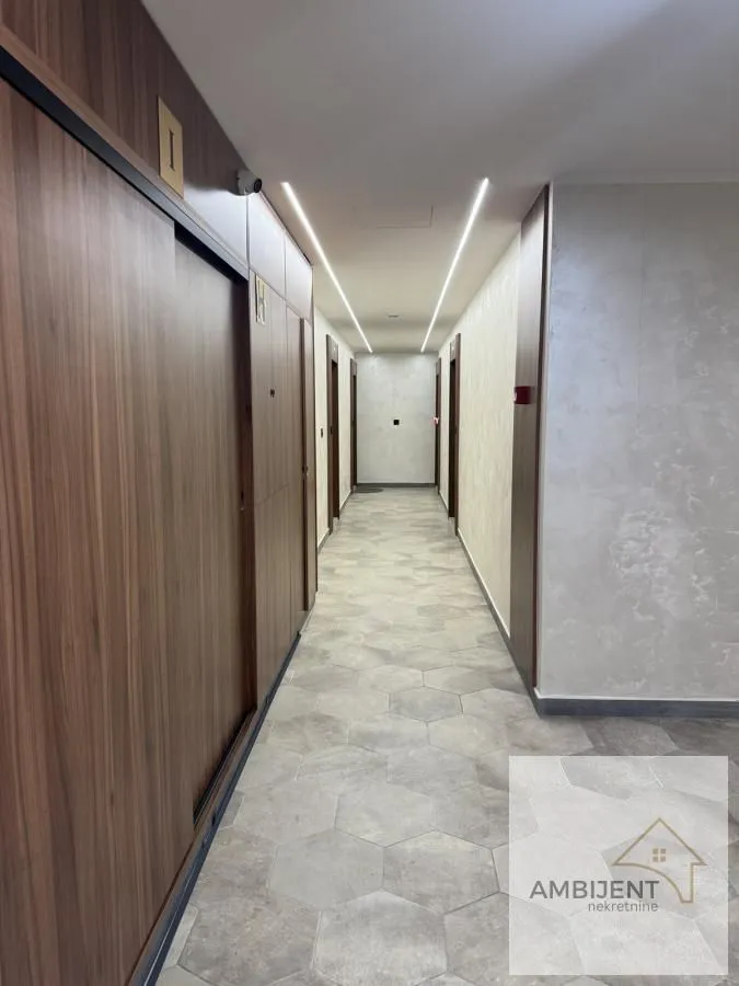 Prodaja, trosoban stan, 74m², Novi Banovci, Stara Pazova