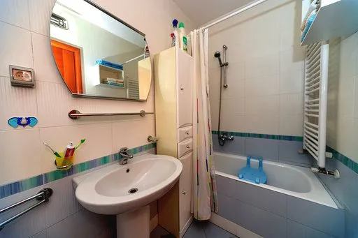 Izdavanje, jednosoban stan, 52m², Preko Morače, Podgorica