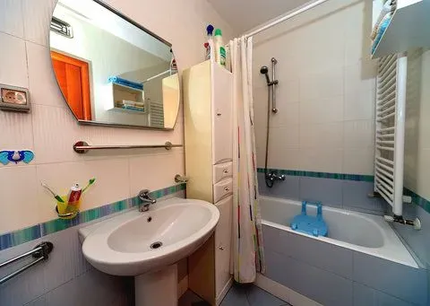 Rent, one bedroom apartment, 52m², Preko Morače, Podgorica - image 5