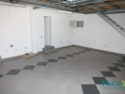 Prodaja, kuća, 254m², Donji Kokoti, Podgorica - image 12