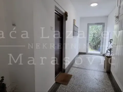 Prodaja, dvosoban stan, 36m², Savski Venac, Beograd - image 12