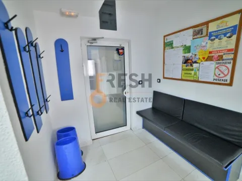 Sale, office space, 104m², Centar, Podgorica - image 2