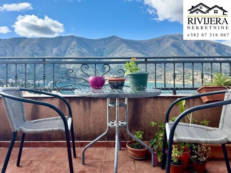 Prodaja, dvosoban stan, 65m², Dobrota, Kotor