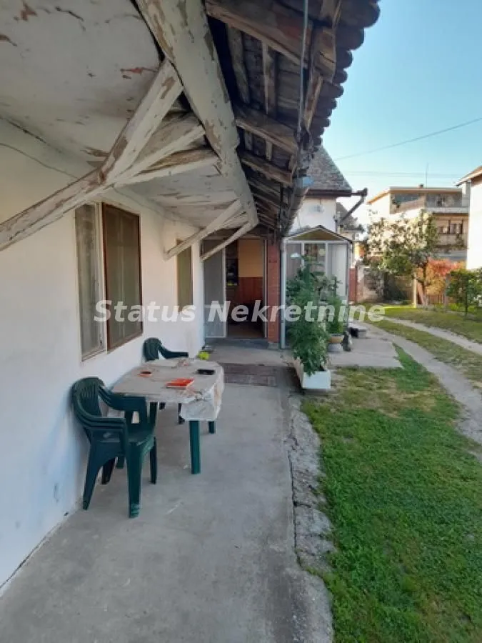 Prodaja, kuća, 136m², Futog, Novi Sad Sve Podlokacije