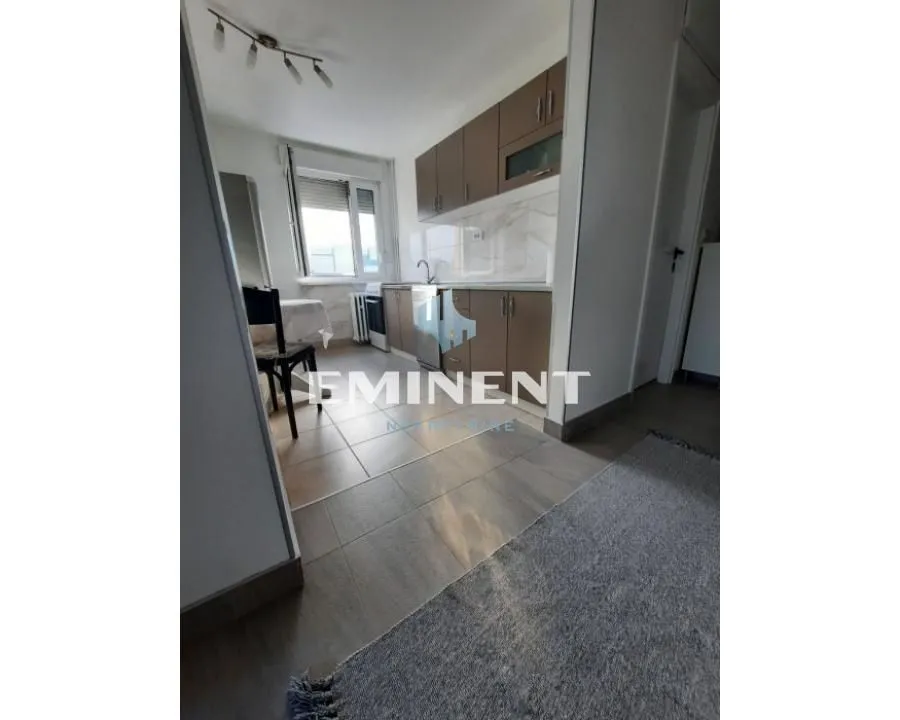 Izdavanje, jednosoban stan, 32m², Slavija, Vračar Sve Podlokacije