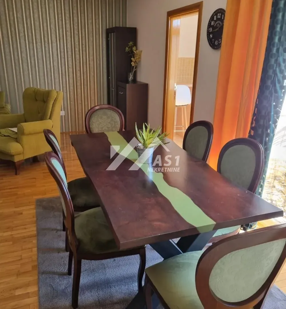 Izdavanje, dvosoban stan, 52m², Rotkvarija, Novi Sad Sve Podlokacije
