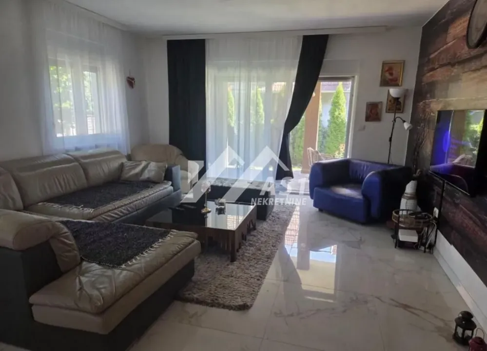 Rent, house, 200m², Sajlovo, Novi Sad Sve Podlokacije