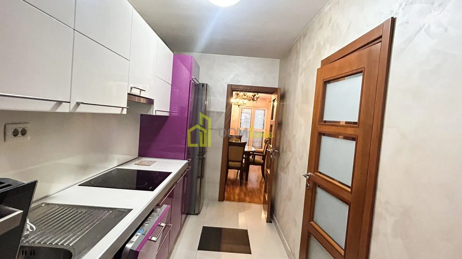 Izdavanje, kuća, 220m², Konik, Podgorica