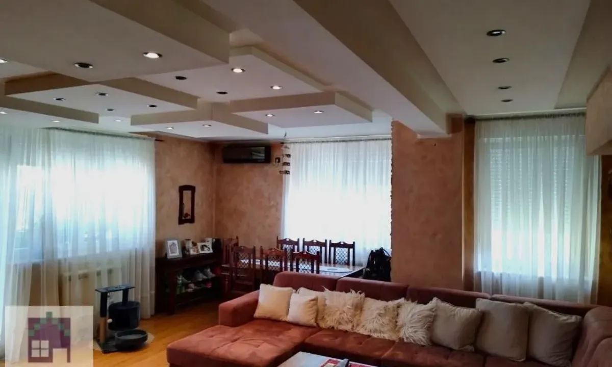 Sale, four bedroom apartment, 115m², Grbavica, Novi Sad Sve Podlokacije