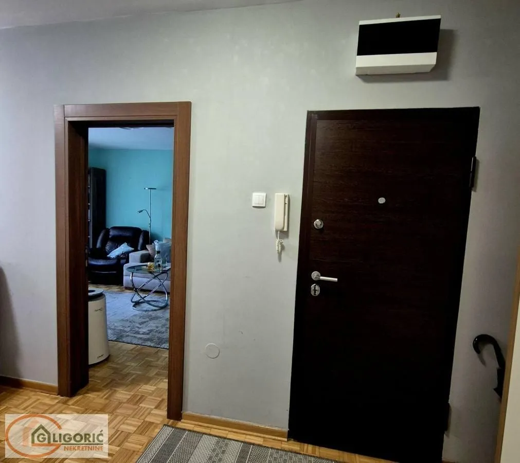 Prodaja, dvosoban stan, 61m², Vidikovački venac, Rakovica