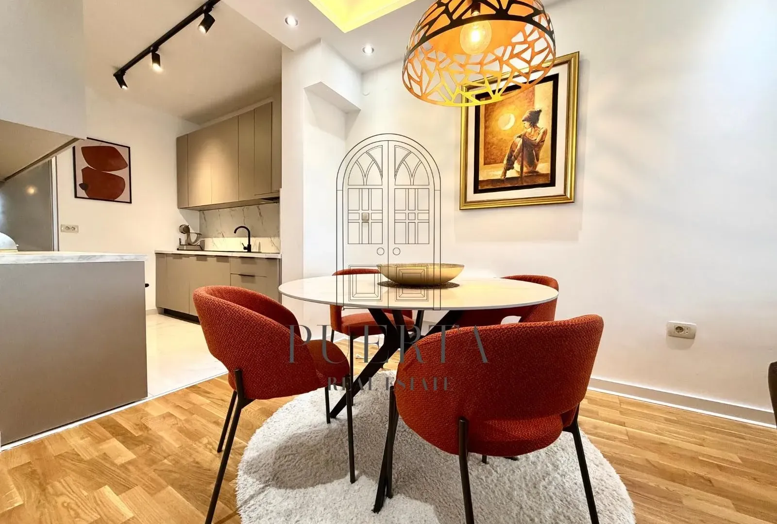 Izdavanje, dvosoban stan, 90m², Preko Morače, Podgorica