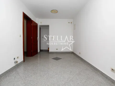 Rent, office space, 53m², Pobrežje, Podgorica - image 5