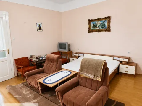 Prodaja, kuća, 150m², Perlez, Zrenjanin - image 24