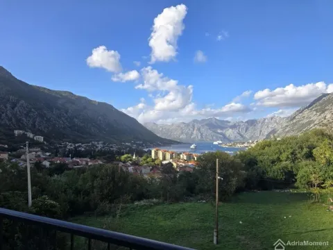 Sale, three bedroom apartment, 94m², Škaljari, Kotor - image 4