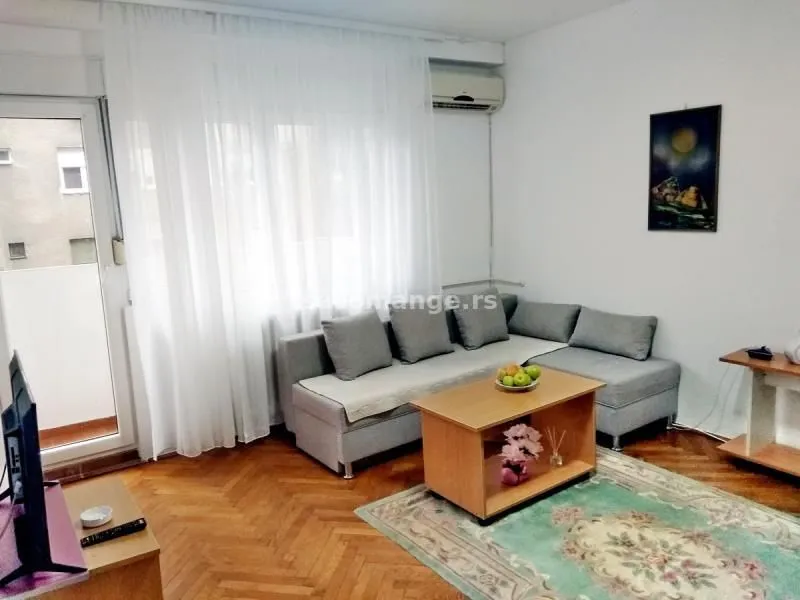 Izdavanje, dvosoban stan, 40m², Stari Grad, Beograd