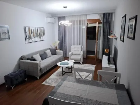 Rent, one bedroom apartment, 50m², Master Kvart, Podgorica