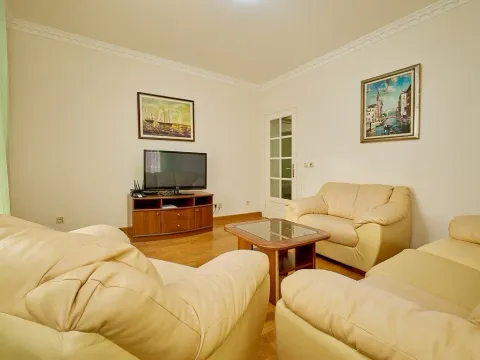 Prodaja, četvorosoban stan, 131m², Sveti Stefan, Budva - image 6