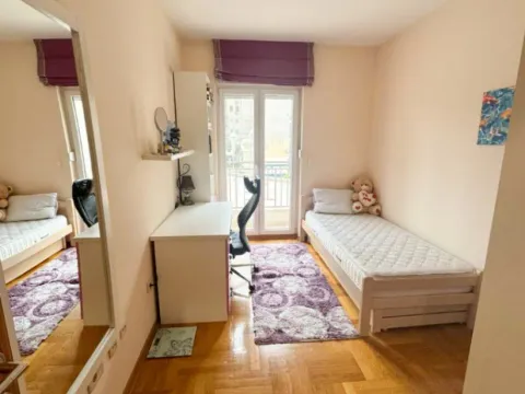 Rent, two bedroom apartment, 70m², Blok 6, Podgorica - image 7