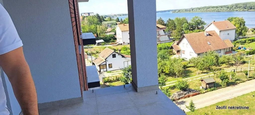 Prodaja, trosoban stan, 82m², Stari Banovci, Stara Pazova