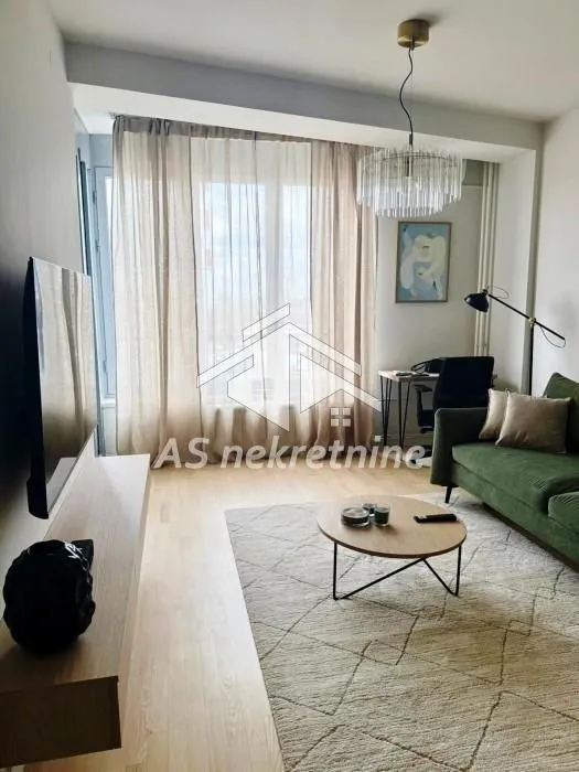 Izdavanje, dvosoban stan, 45m², Stari Grad, Beograd