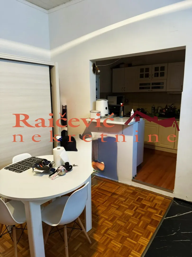 Sale, three bedroom apartment, 66m², Stari Grad, Beograd