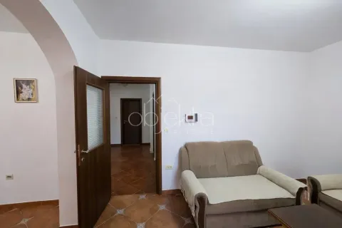 Rent, office space, 102m², Tivat, Crna Gora - image 4