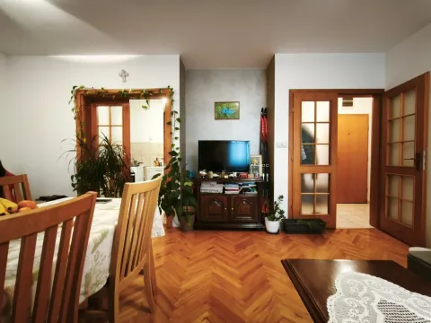 Prodaja, jednosoban stan, 61m², Stari Aerodrom, Podgorica - image 9