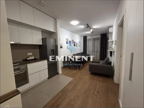 Izdavanje, dvosoban stan, 43m², Zvezdara Sve Podlokacije, Beograd - image 1