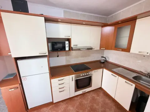 Prodaja, kuća, 178m², Šušanj, Bar - image 5