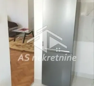 Izdavanje, trosoban stan, 80m², Savski Venac, Beograd - image 6