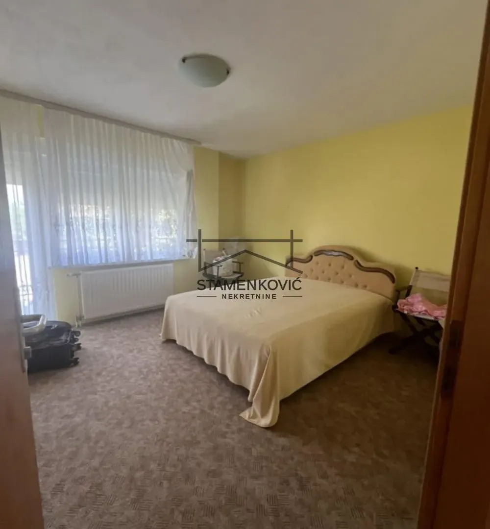 Prodaja, kuća, 214m², Kovilj, Novi Sad Sve Podlokacije