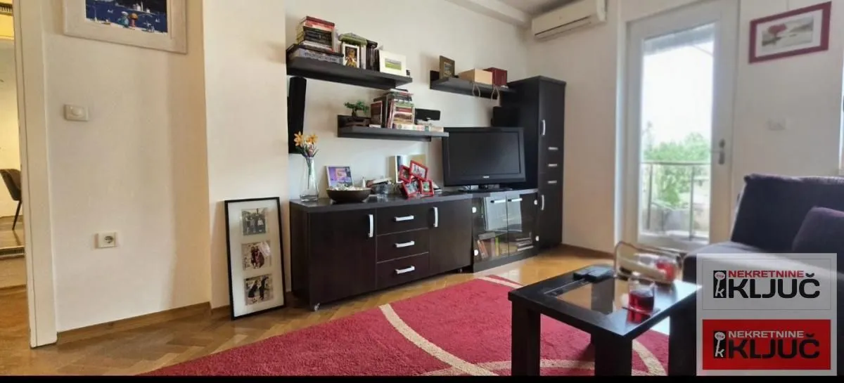 Prodaja, dvosoban stan, 50m², Nova Detelinara, Novi Sad Sve Podlokacije