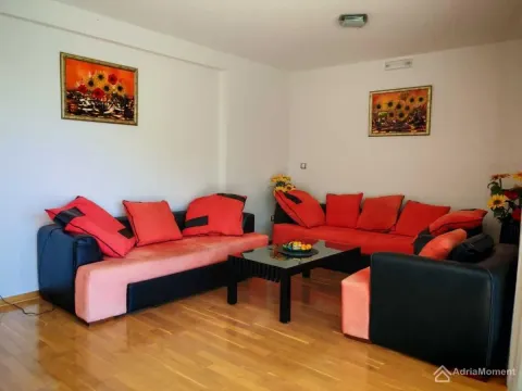 Sale, two bedroom apartment, 84m², Petrovac, Budva - image 3