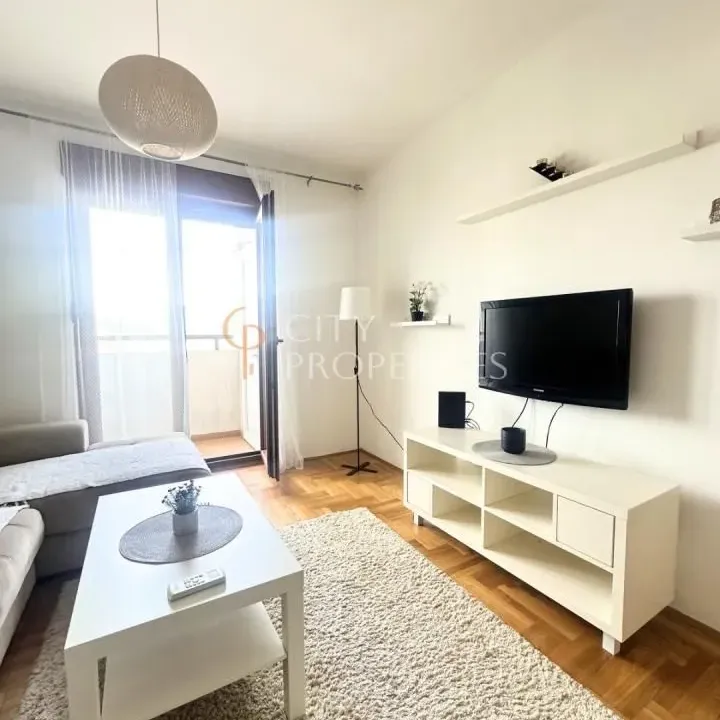 Rent, apartment, 45m², Stari Aerodrom, Podgorica