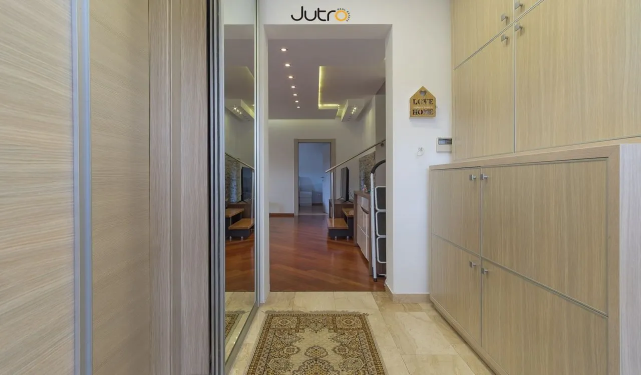 Rent, house, 170m², Dajbabe, Podgorica