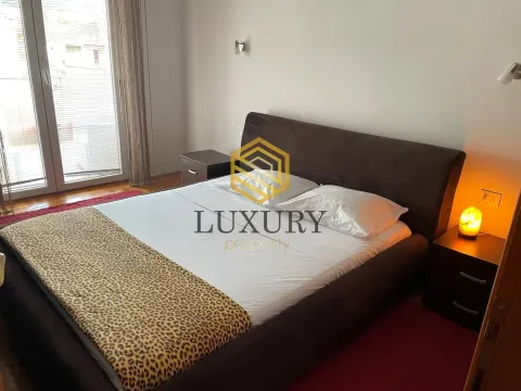 Rent, one bedroom apartment, 84m², Centar, Tivat - image 7