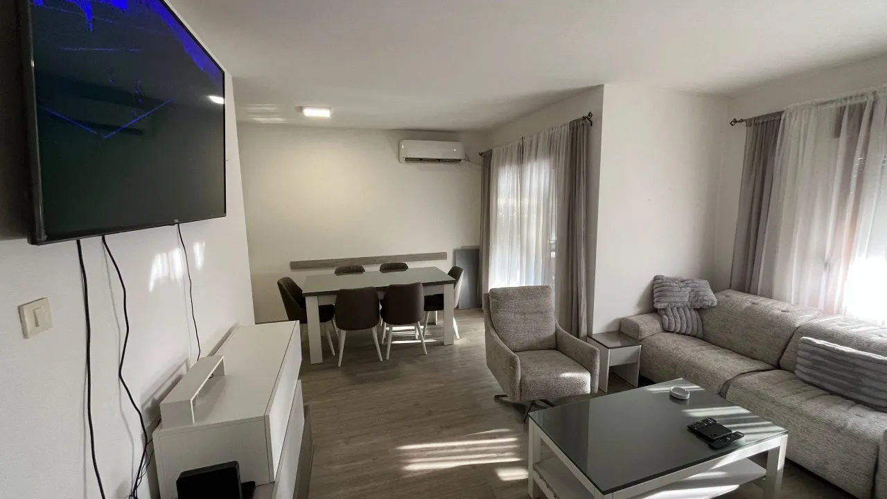 Rent, apartment, 82m², Tivat, Crna Gora