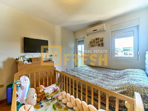 Prodaja, trosoban stan, 78m², Stari Aerodrom, Podgorica - image 12