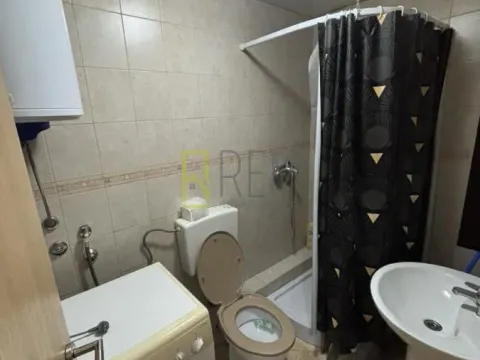 Prodaja, jednosoban stan, 44m², Stari Aerodrom, Podgorica - image 4