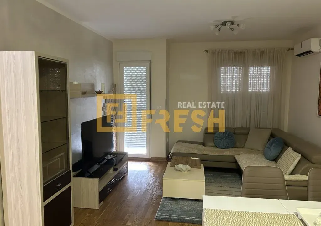 Izdavanje, dvosoban stan, 65m², City Kvart, Podgorica