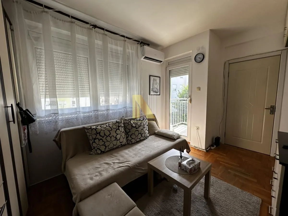 Prodaja, jednosoban stan, 26m², Podbara, Novi Sad Sve Podlokacije