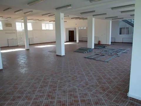 Rent, office space, 500m², Zrenjanin, Srbija - image 5